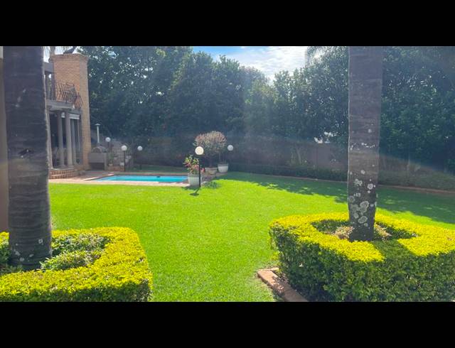 4 BEDROOM HOUSE FOR SALE IN ELDOGLEN